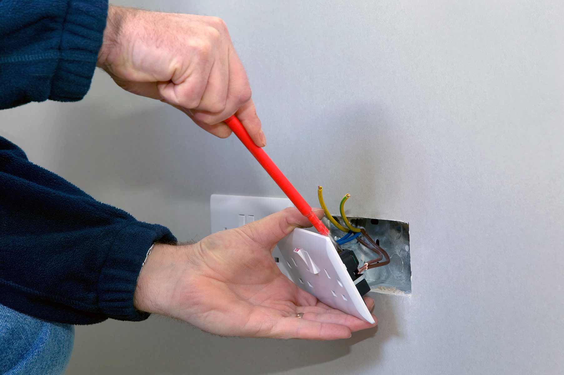 Our electricians can install plug sockets for domestic and commercial proeprties in Wombwell and the local area. 